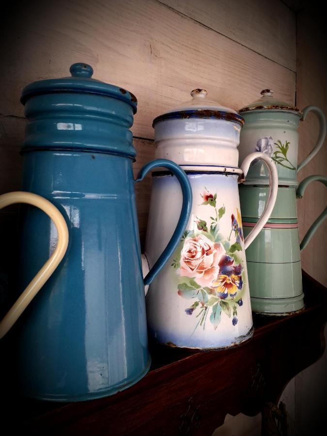 B&B Chez Annie Saint-Martin-de-Gurçon Eksteriør bilde