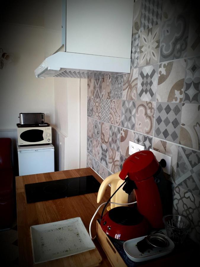 B&B Chez Annie Saint-Martin-de-Gurçon Eksteriør bilde