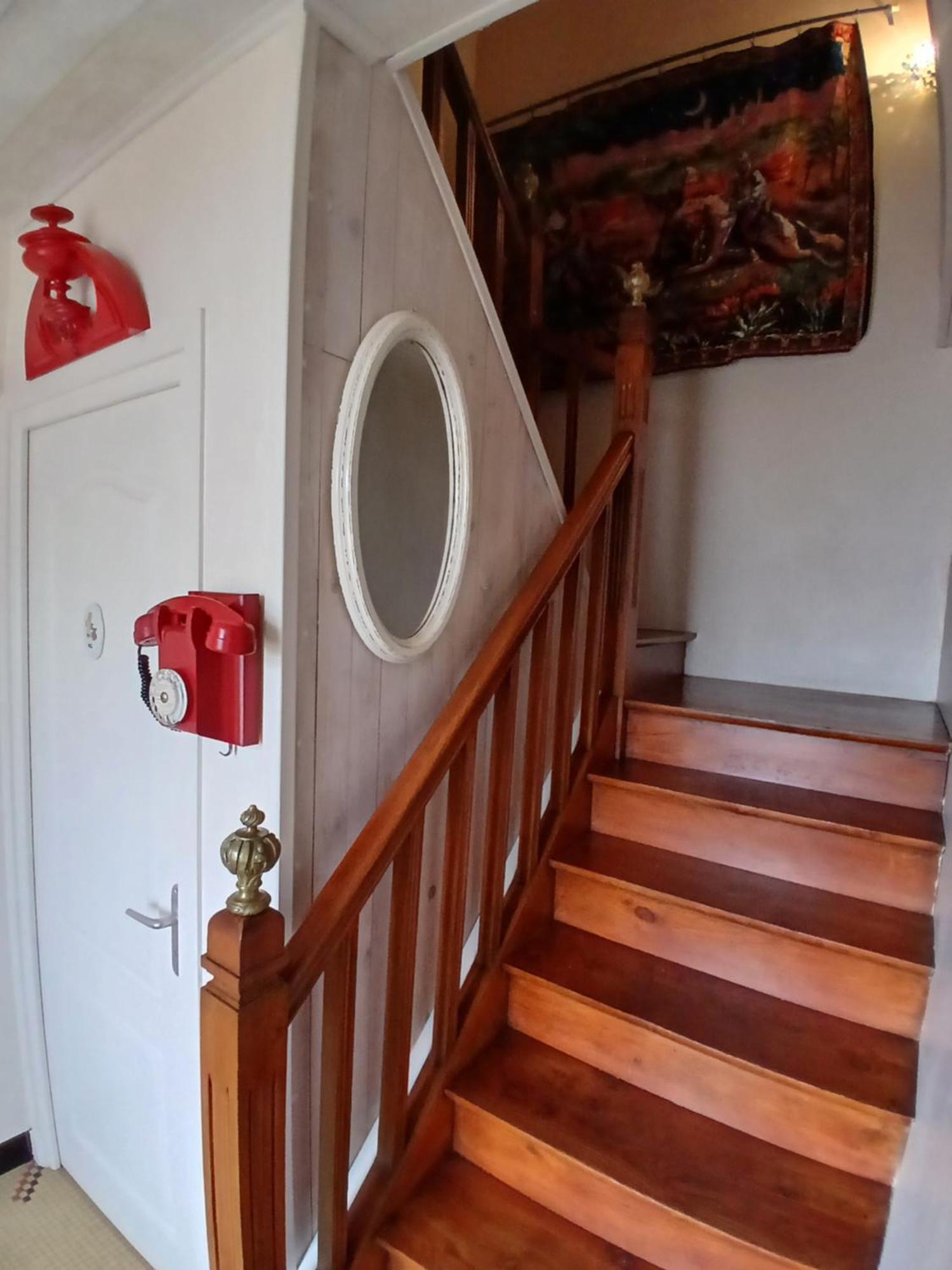 B&B Chez Annie Saint-Martin-de-Gurçon Eksteriør bilde